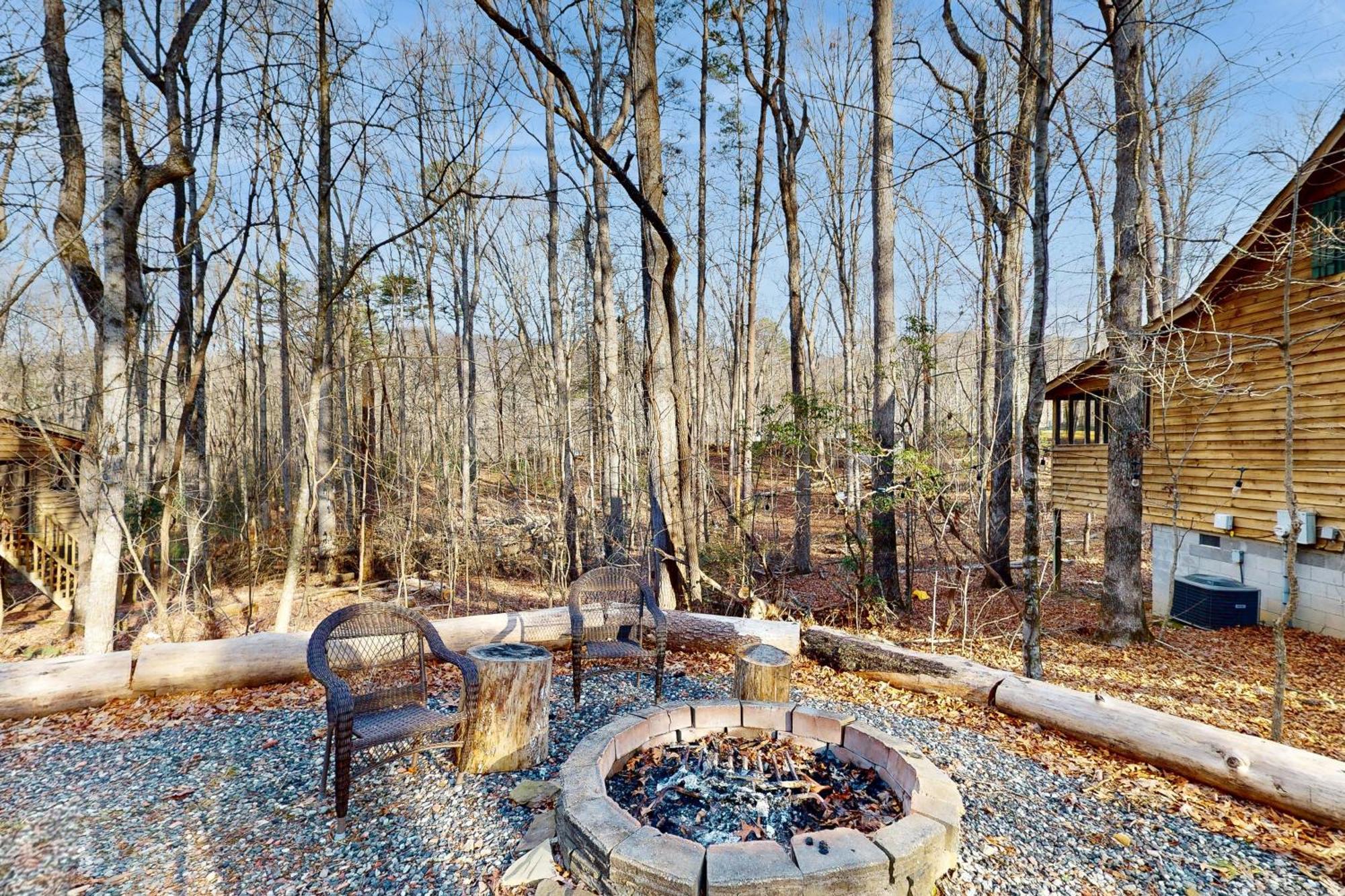 Pine Tree Lodge Sautee Nacoochee Екстер'єр фото